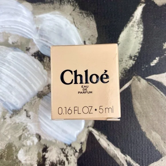 NIB Chloe EDP Deluxe Mini Travel Size 0.16 Oz. Fragrance. - Picture 6 of 11